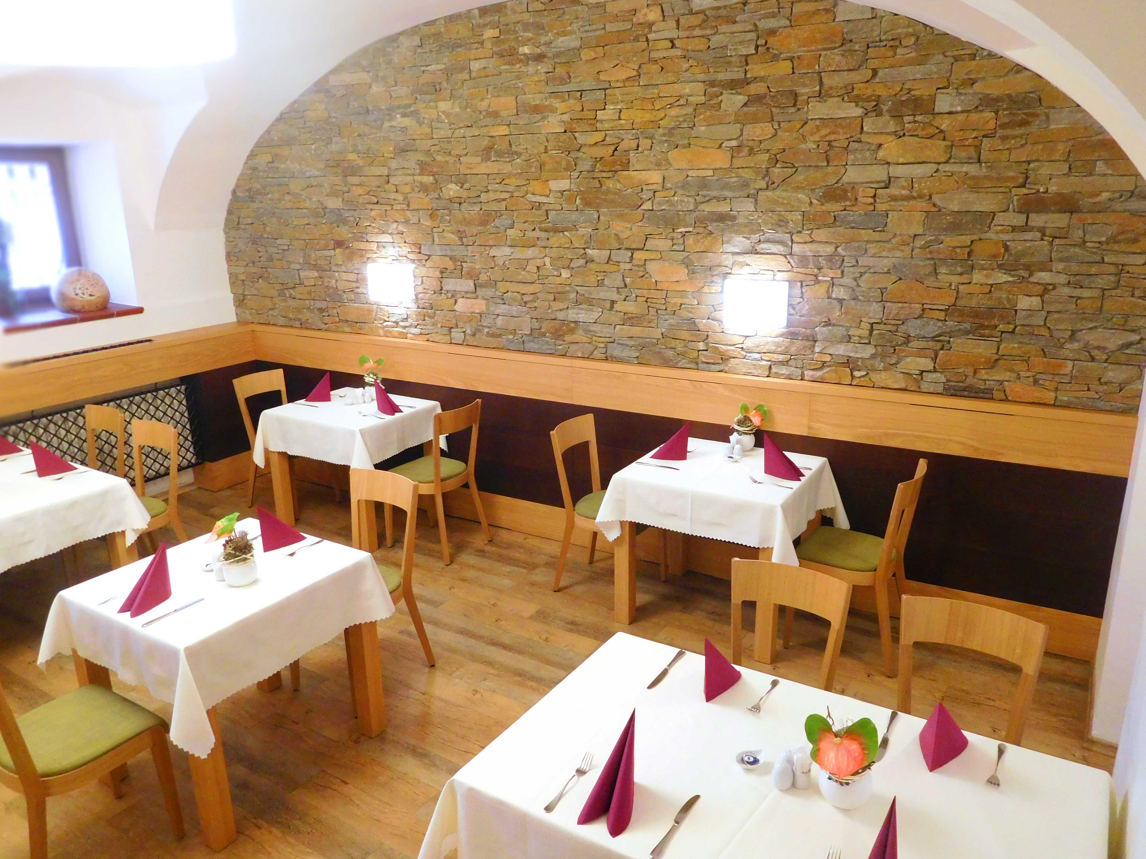 tisnovska_rychta_interier restaurace